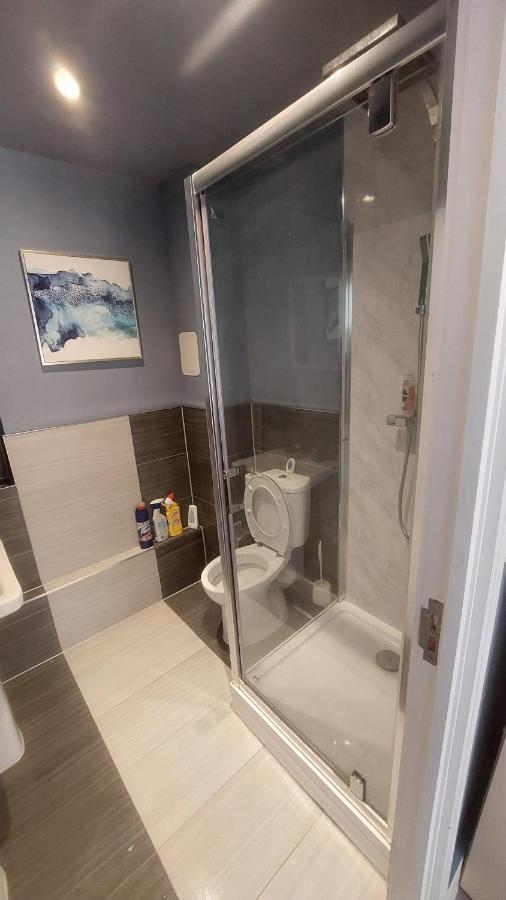 Modern Studio Maidstone - Redecorated Oct 2023 Экстерьер фото