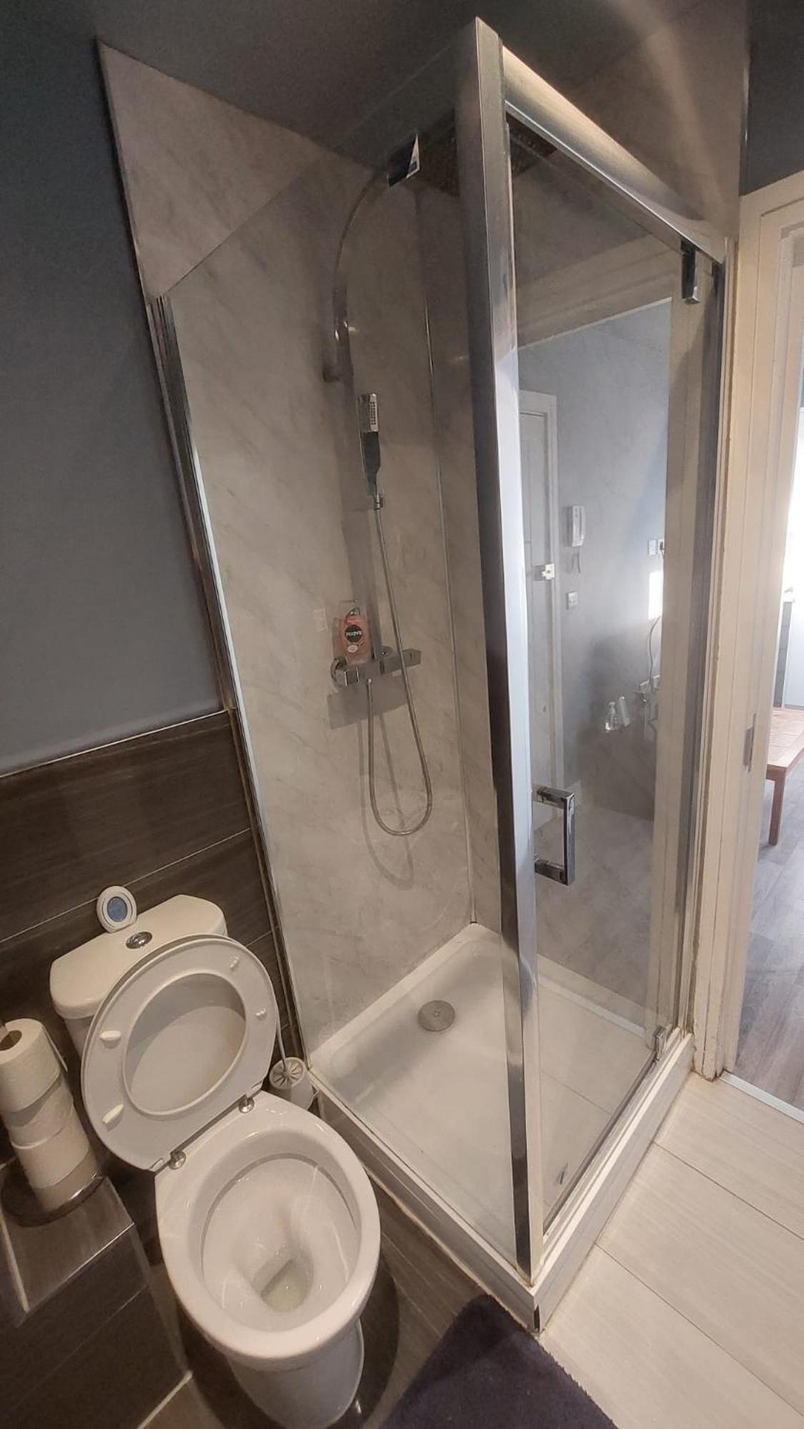Modern Studio Maidstone - Redecorated Oct 2023 Экстерьер фото